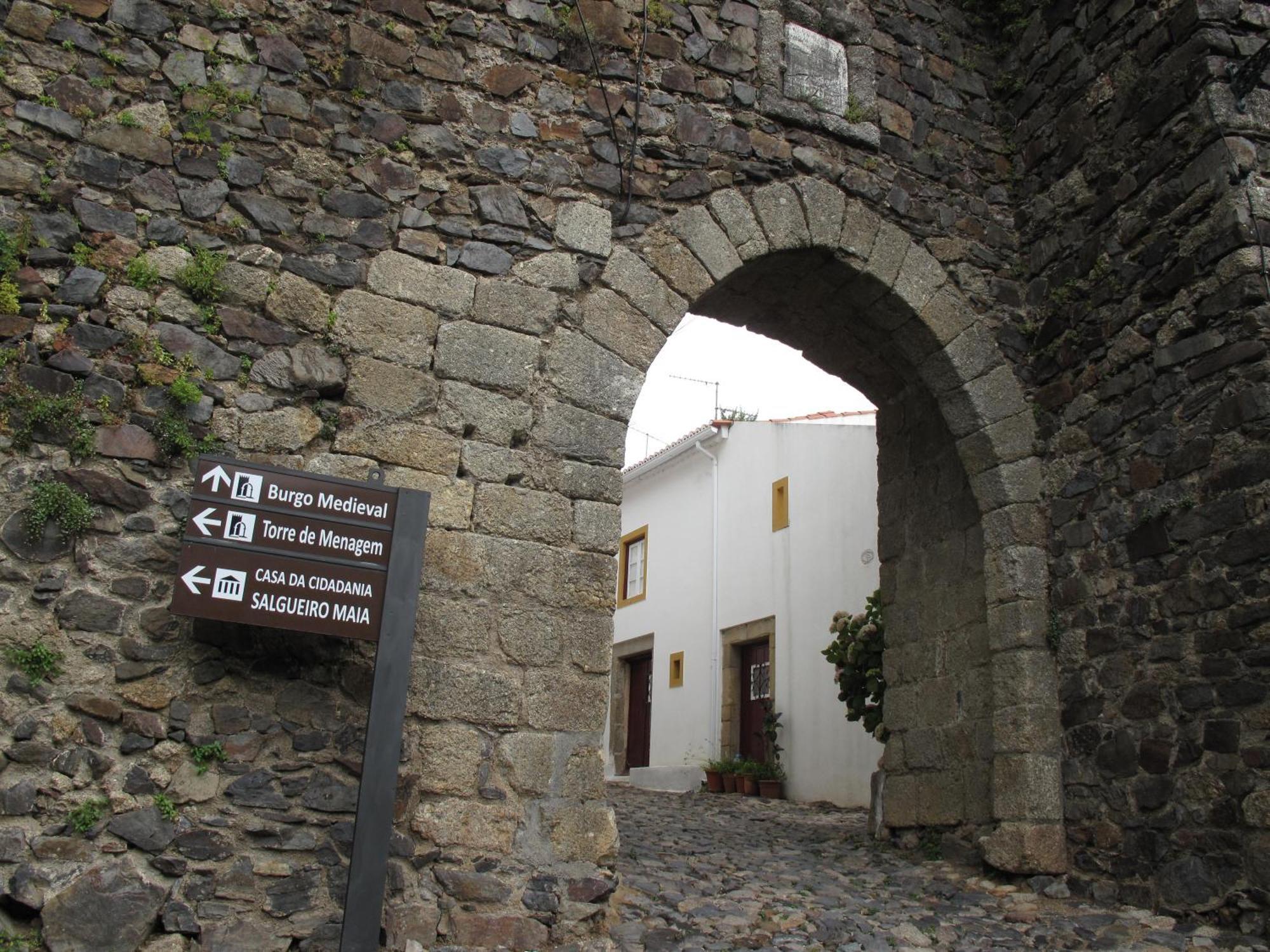 Апартаменты Casa Do Castelo - Coroa Каштелу-ди-Види Экстерьер фото